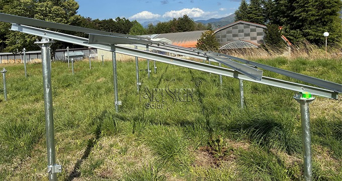 Système au sol solaire ArtSign de 625 kW à Nagano au Japon : Application de montage solaire en acier ZM