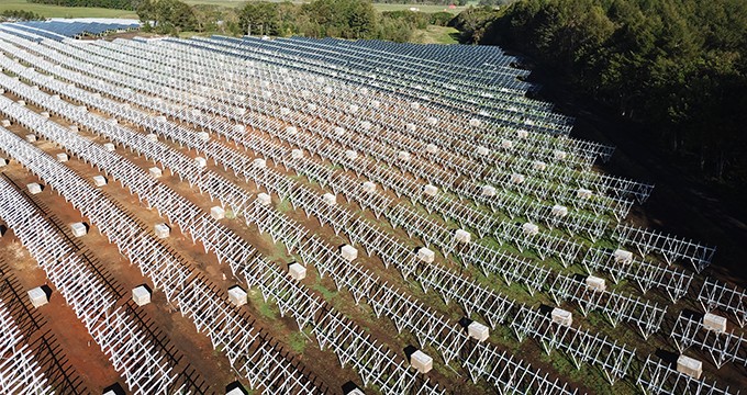 La structure de montage solaire sur le toit artsign pour le marché européen s'accélère de jour en jour
